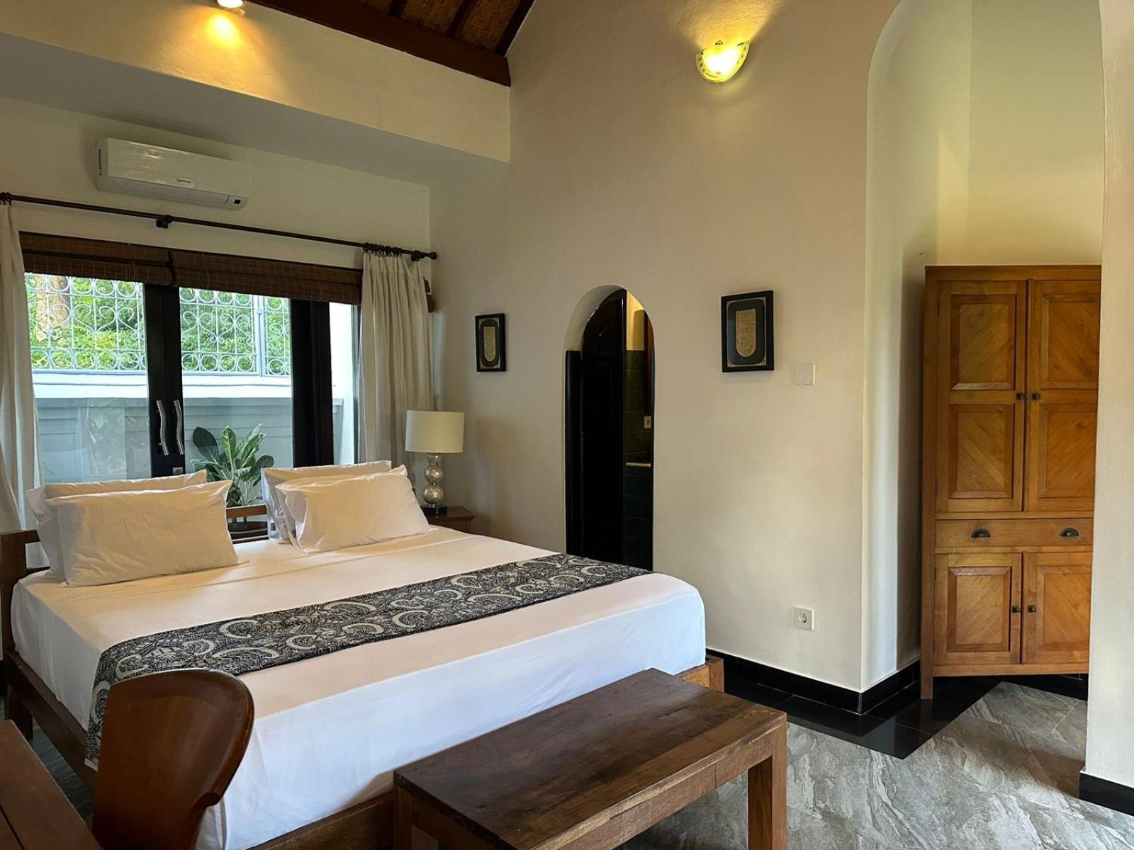Puri Ayu Hotel Canggu Buitenkant foto