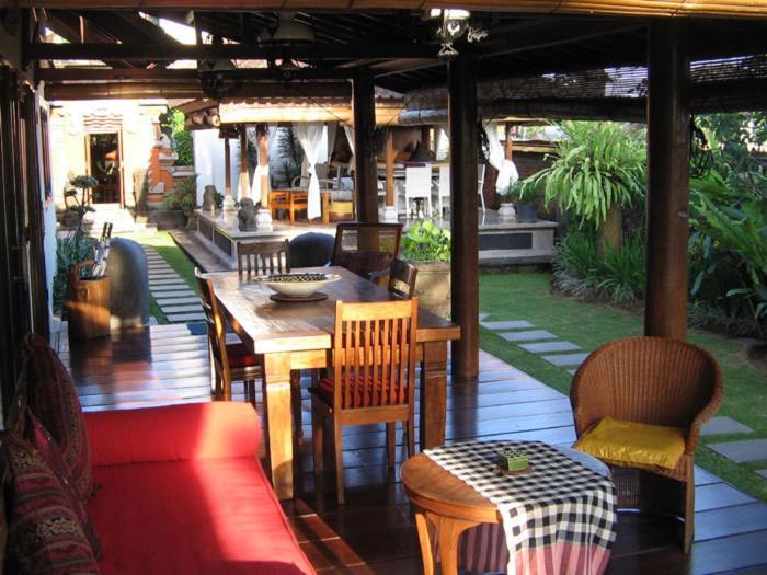 Puri Ayu Hotel Canggu Buitenkant foto
