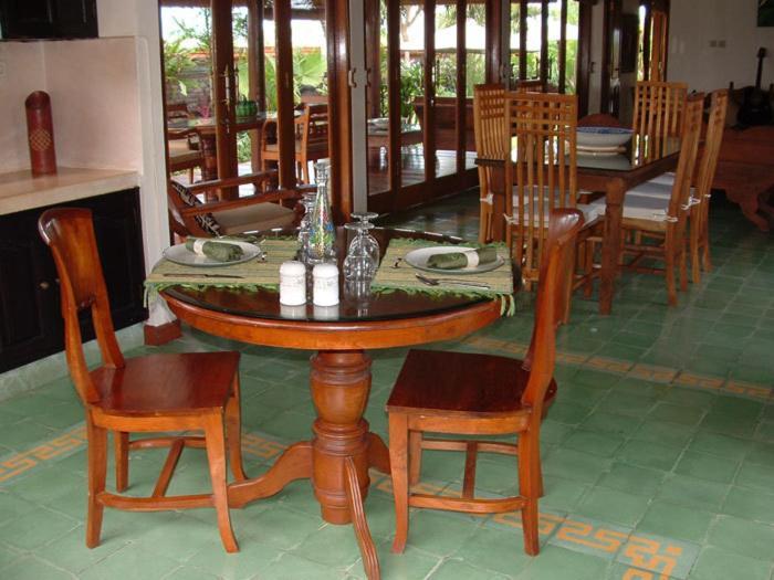 Puri Ayu Hotel Canggu Buitenkant foto