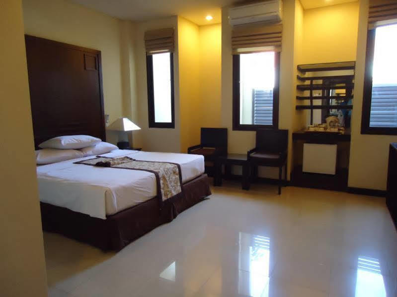 Puri Ayu Hotel Canggu Buitenkant foto