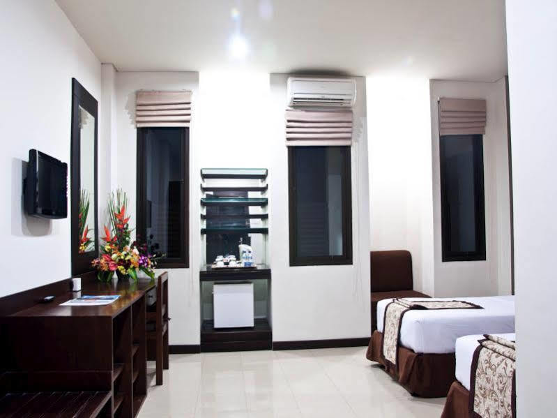 Puri Ayu Hotel Canggu Buitenkant foto